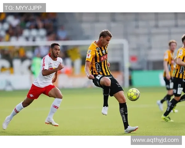 足球明星经典奔跑瞬间回顾展现激情与荣耀的完美结合